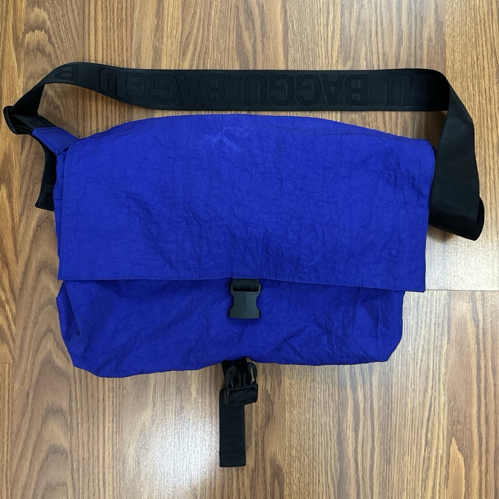 Baggu Messenger Bag